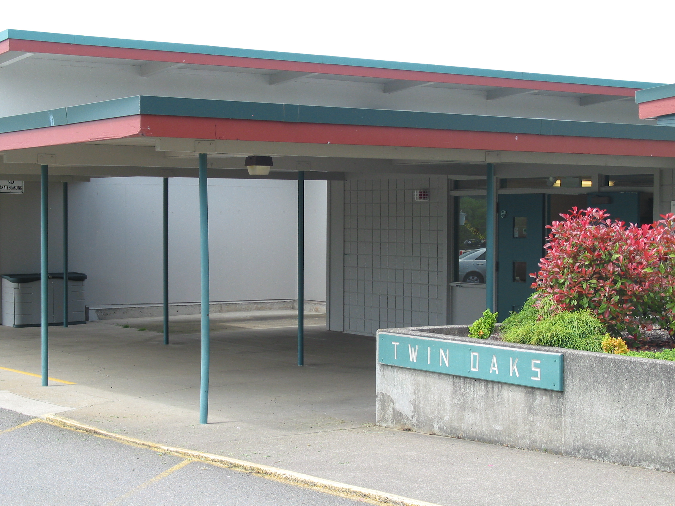 Twin Oaks Elementary School