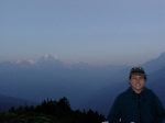 Dawn on Poon Hill, Quinn with Dahlgeri over his shoulder