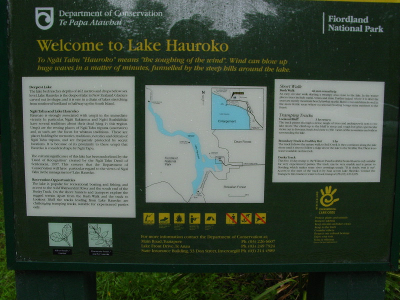 Lake H sign.